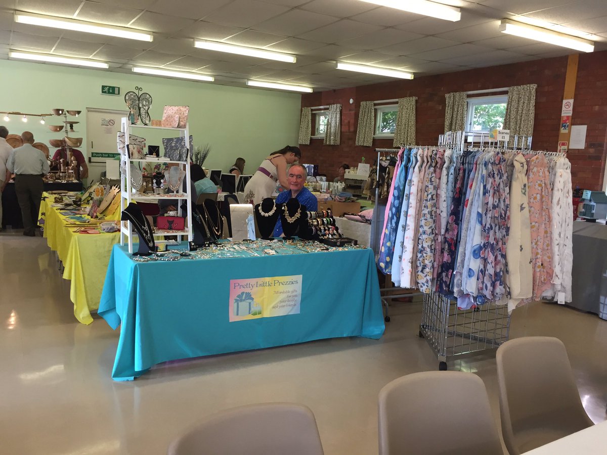 PrettyPrezzies's tweet image. #Colchester&amp;amp;DistrictFuchsiaShow #TollgateHallStanway #crafts&amp;amp;gifts 1-5 today 11-4 2morrow