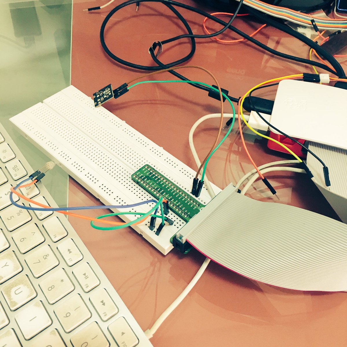 manoj_nama's tweet photo. #iot #geekcombat #connecting the #dots #supergeeks #nodejs #johnny5 @TOTHENEW @GeekCombat https://t.co/GxuQgm8swC