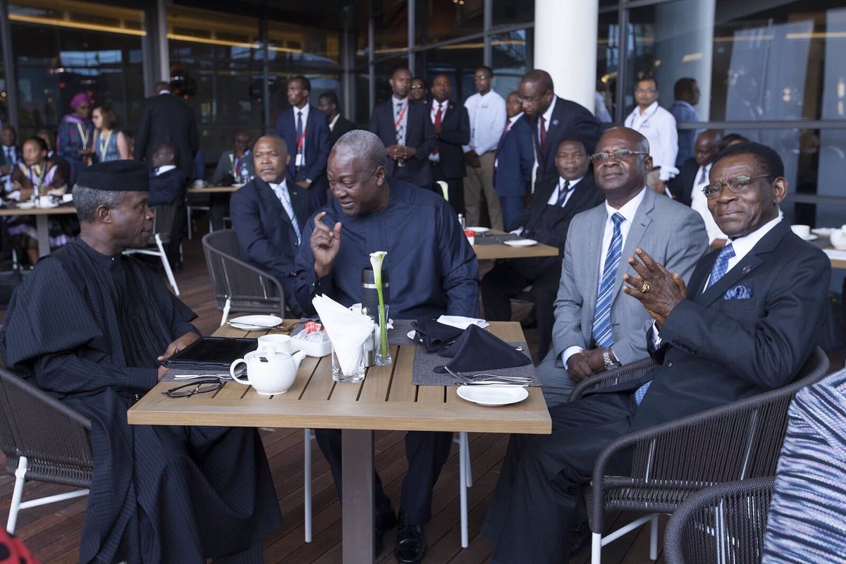 Working meeting on #SDGs btw President T.N.#Obiang, VP <a href="/ProfOsinbajo/">Prof. Yemi Osinbajo</a> &amp; P. <a href="/JDMahama/">John Dramani Mahama</a> #Mokuy4AUC #27thAUSummit