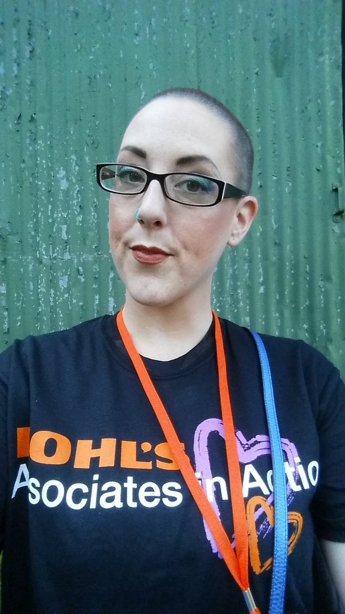 MagzWest's tweet photo. Doing my part. Volunteering. #AIAevent #lifeatkohls https://t.co/dyBjeo8uyM