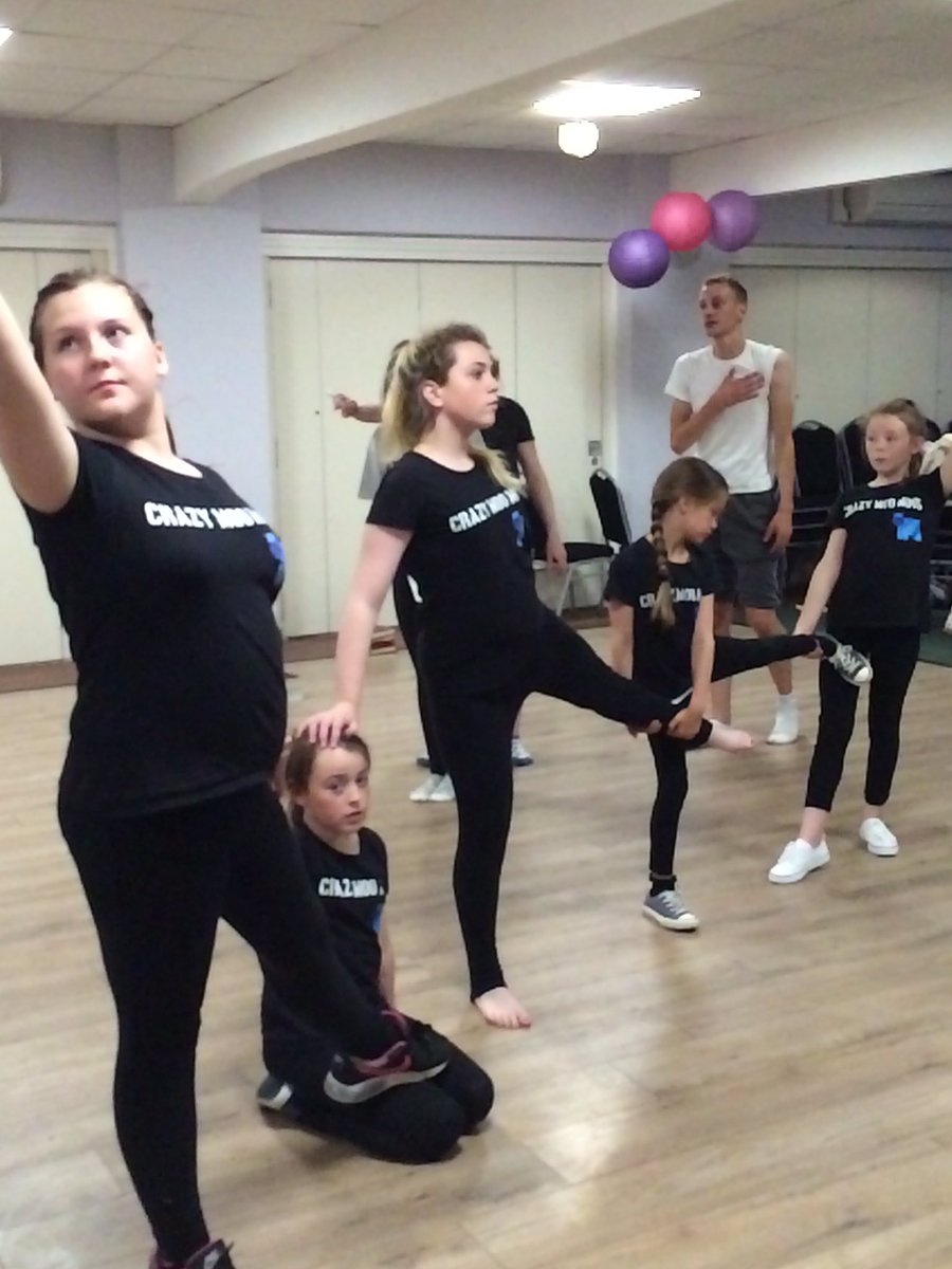 TheLine_Project's tweet photo. Crazy Moo Moo's in action! #TheLineProject #Youthdance https://t.co/xuXA1UbFww