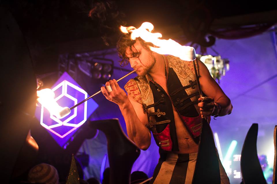 Check out Forgotten Circus ringleader Luke, AKA Luscious Ignis and give his FB page a like! bit.ly/2a0Qat1