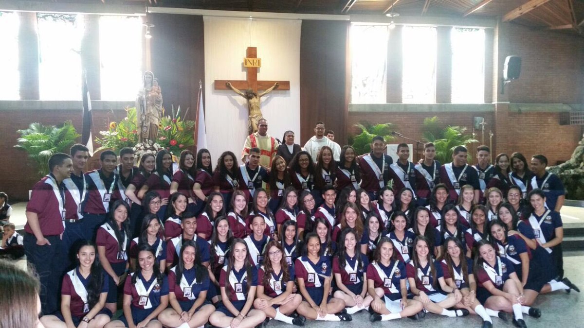 promo55nsc's tweet photo. Misa de graduación 😇❤️ https://t.co/GEMFgHklxi