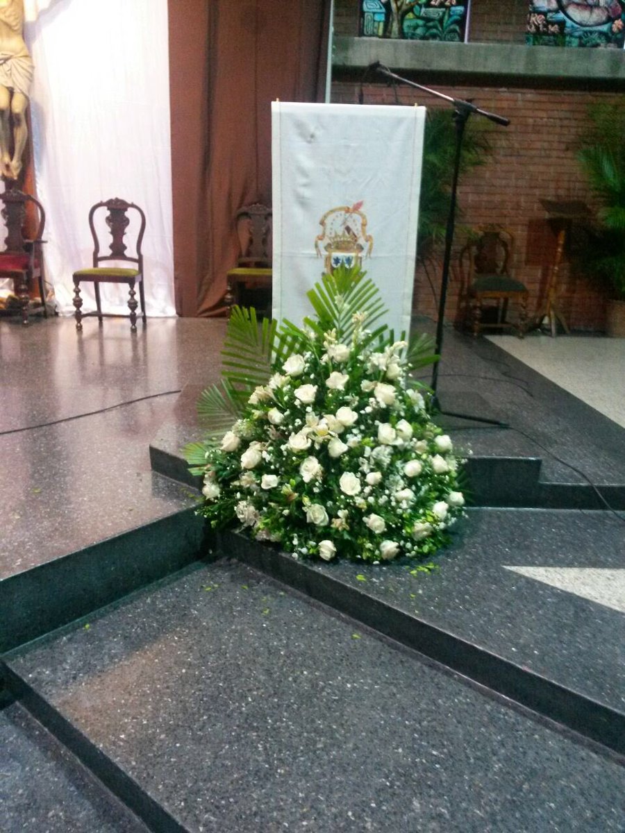 promo55nsc's tweet photo. Misa de graduación 😇❤️ https://t.co/GEMFgHklxi