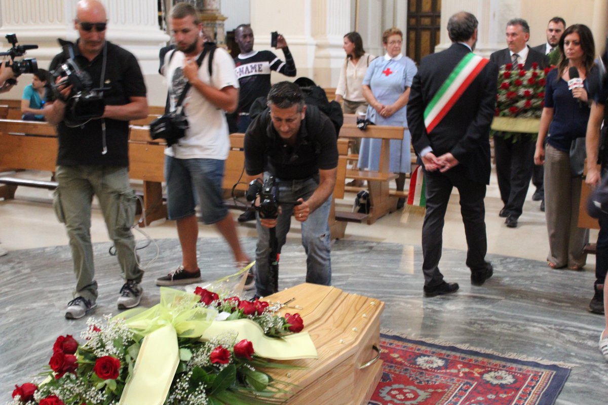 Informazione_tv's tweet photo. Ricostruiamo immagine #Fermo. E ricostruiamo vero rapporto conoscenza reciproca #Calcinaro
https://t.co/TtSdCY6S5Y https://t.co/MlnJZUJqPw