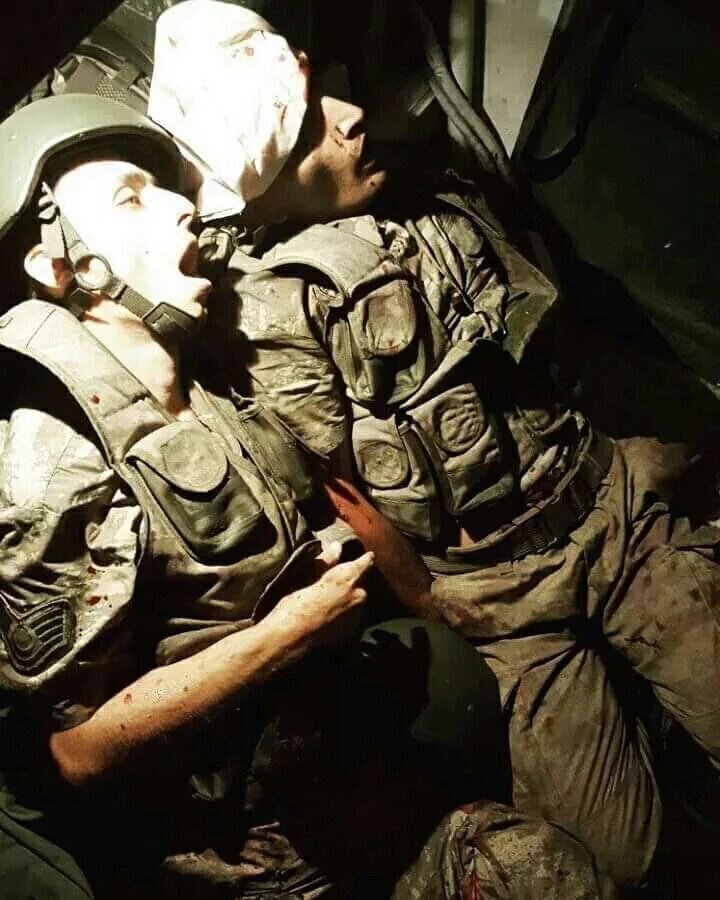 omomar10095411's tweet photo. بعد هذا المنظر المهين والمذل اردوجان يرسخ لحكمه وسيطرة الاخوان علي الجيش واجهزة الدولة وسوف يكون دكتاتورا متوحش😒 https://t.co/ynmPDm2EGI
