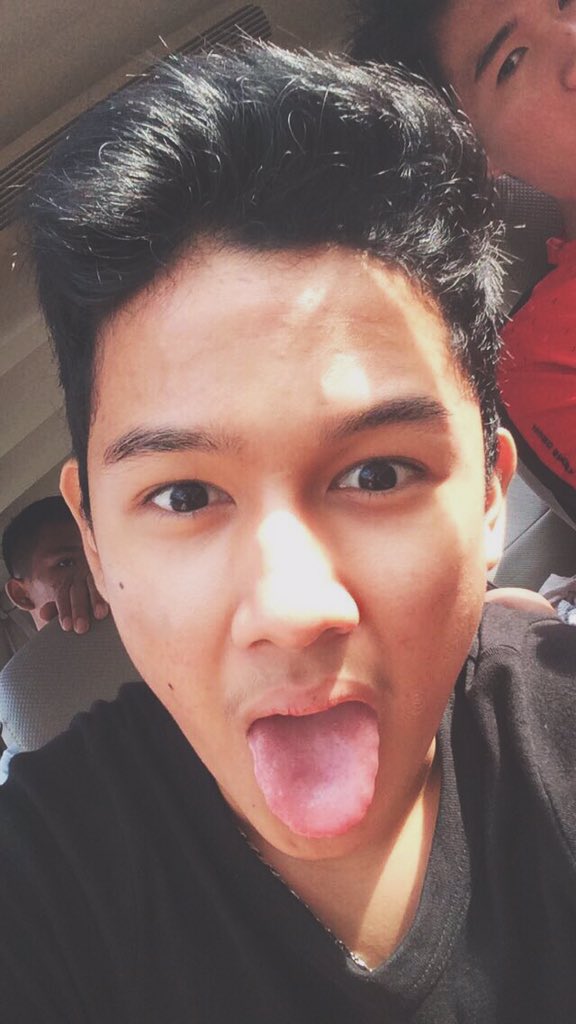 bagasrds's tweet photo. Guyss aku off dulu yaa makasih udah ngeramein hastagnya.besok aku opment lagi kalo sempet oke? Goodnite! https://t.co/088qXzX3q7