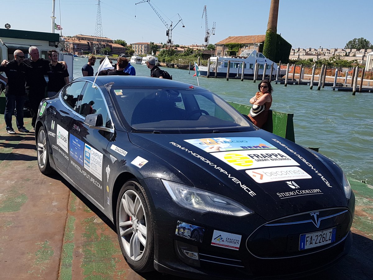 piuturismo's tweet photo. Dopo averla seguita per 8 gg eccola qui di fronte a noi 😍 #teslaf #wehelpecochallenge https://t.co/2b72aLXAeV