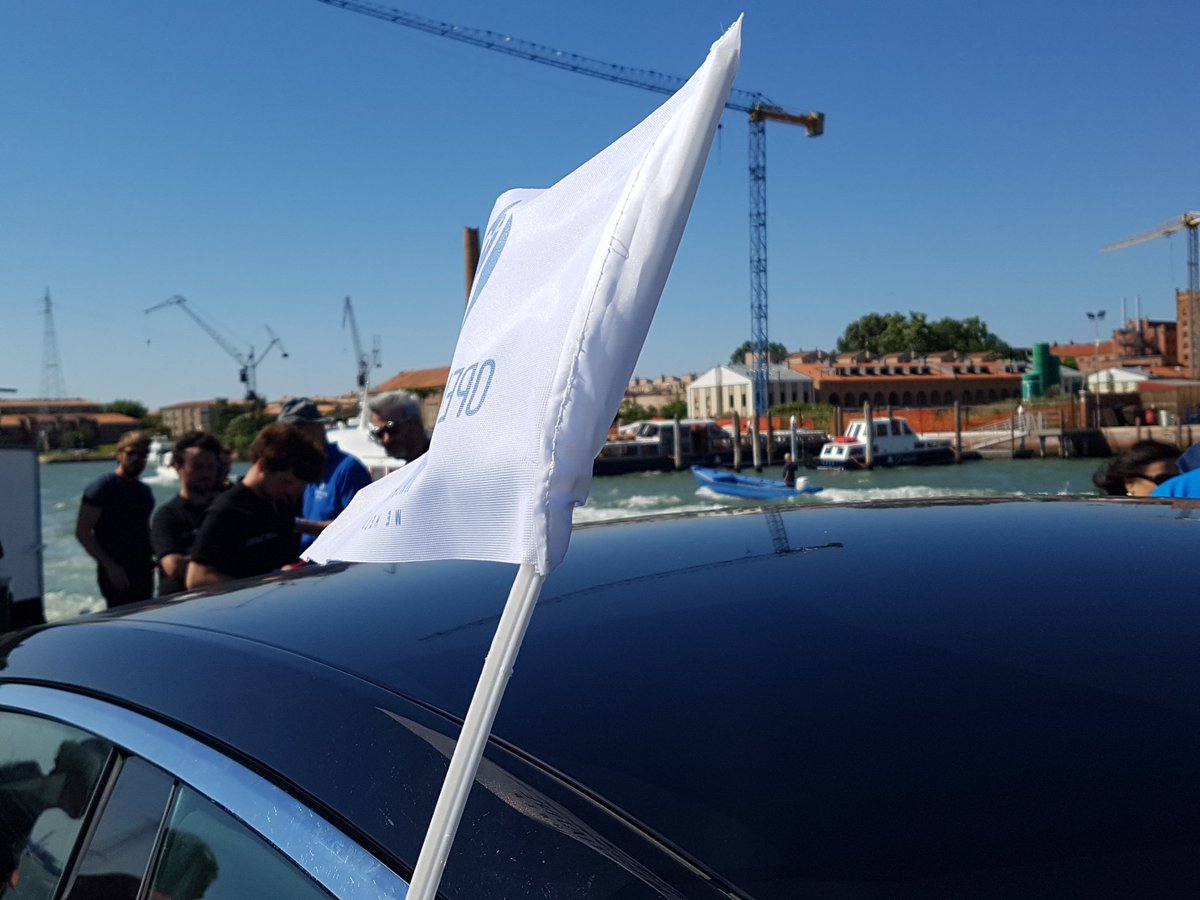 piuturismo's tweet photo. Dopo averla seguita per 8 gg eccola qui di fronte a noi 😍 #teslaf #wehelpecochallenge https://t.co/2b72aLXAeV