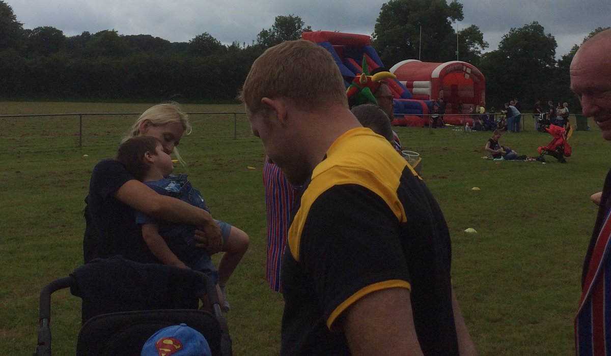 WaspsCommunity's tweet photo. Great to meet you today @ZoesPlaceCov @keresleyrfc #TRYrugby #FriendsInTheCommunity https://t.co/6xmukbd9Bf