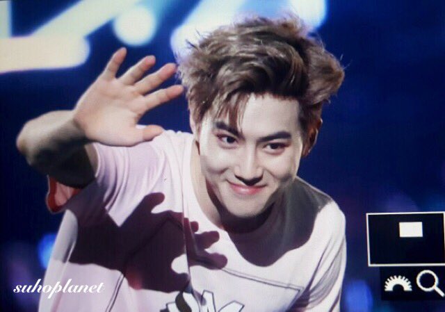 Suho_planet's tweet photo. 160716 SMT in osaka 준면❤️ 오늘도 우리 며니 눈에서 꿀떨어졌지이~~ 젤 수고했오💕💕 https://t.co/8obDtDEFlp