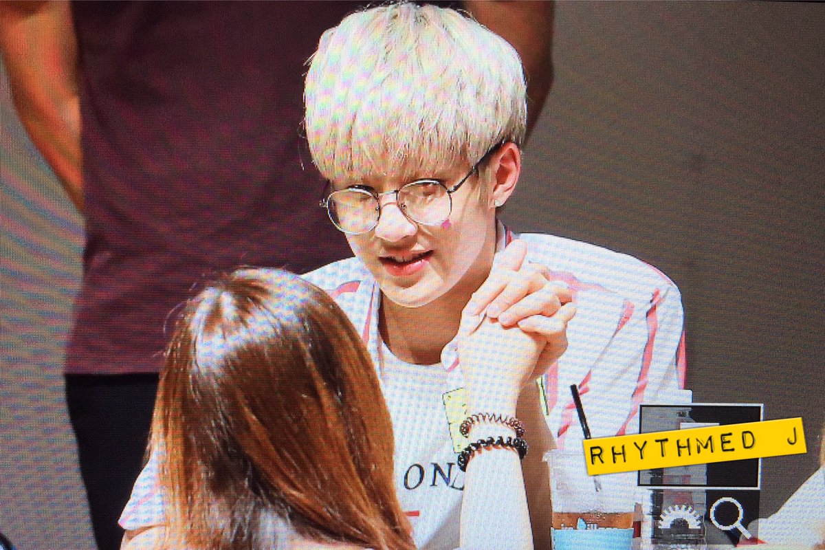 RhythmedJ's tweet photo. 160716 프리뷰✨ @offclASTRO
#아스트로 #ASTRO #진진 #JINJIN #숨가빠 https://t.co/BbgXuzgu9N