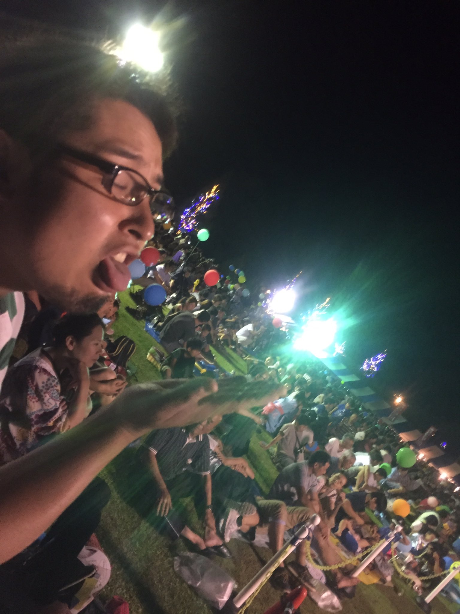 ナガシママサキ 丹後王国やさか納涼祭に峰高軽音の子らが出るってので観てきた 花火大会 ってこともありすんごい人やった そんで明日は本当にいよいよジンリキソニックです 絶対来るべしやで これは絶対 出石永楽館入場無料 絶対来るべしやで