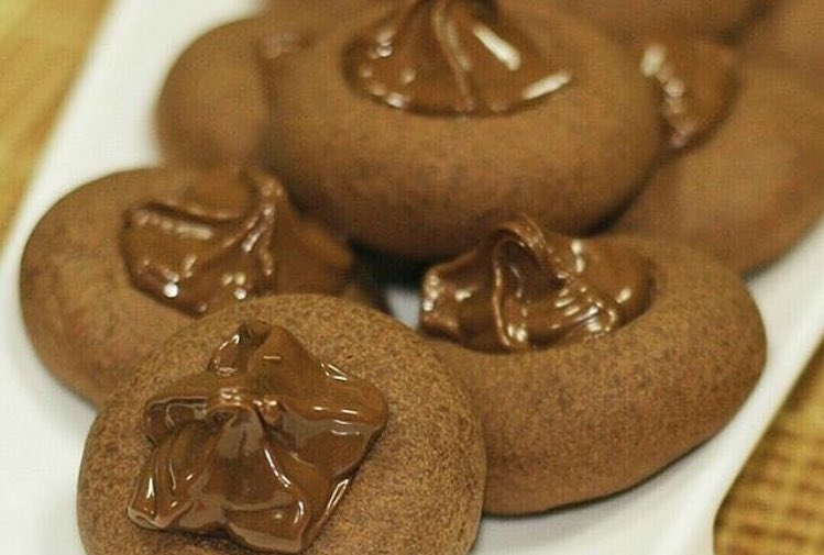 umsara301's tweet photo. عروض هذا الاسبوع سارعوا بالحجز 
الكرنكلز الكيلو ٧٠ ريال 
البيتي فور متنوع الكيلو ٧٠ ريال https://t.co/Bjs9d5I1gZ