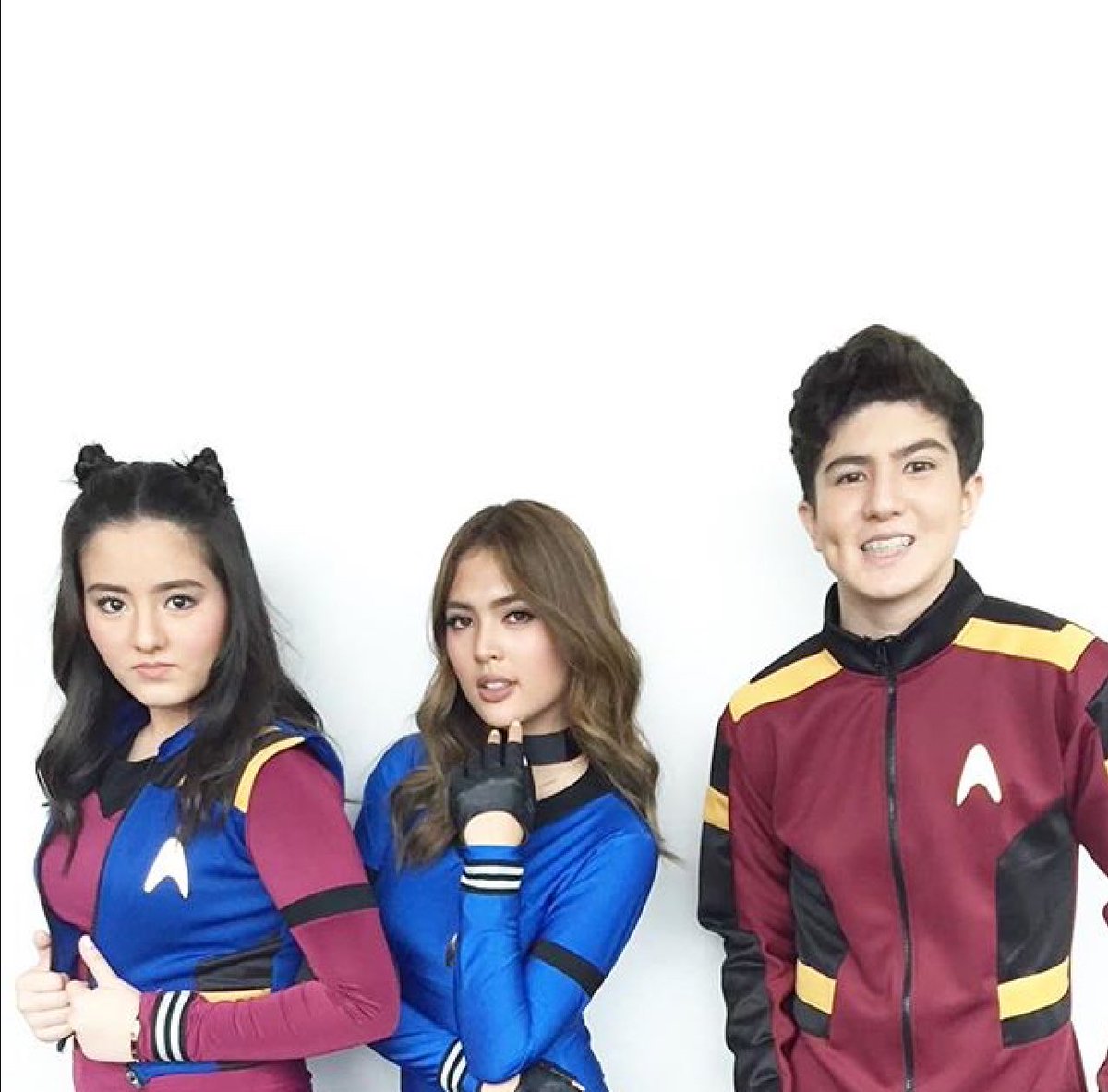 _SOFIAddicts's tweet photo. Catch them on ASAP tomorrow! 😊 @iamsofiaandres https://t.co/XFOPyTGr7k