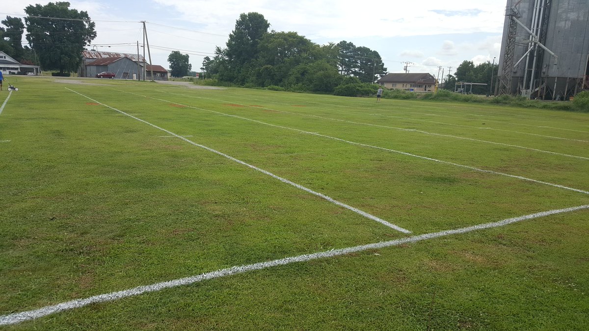 CoachHarnly's tweet photo. Been here since 6:30 am on Saturday, working on practice &amp; game fields! People have absolutely NO IDEA! #BRUINPRIDE https://t.co/H1rlEMDiGM