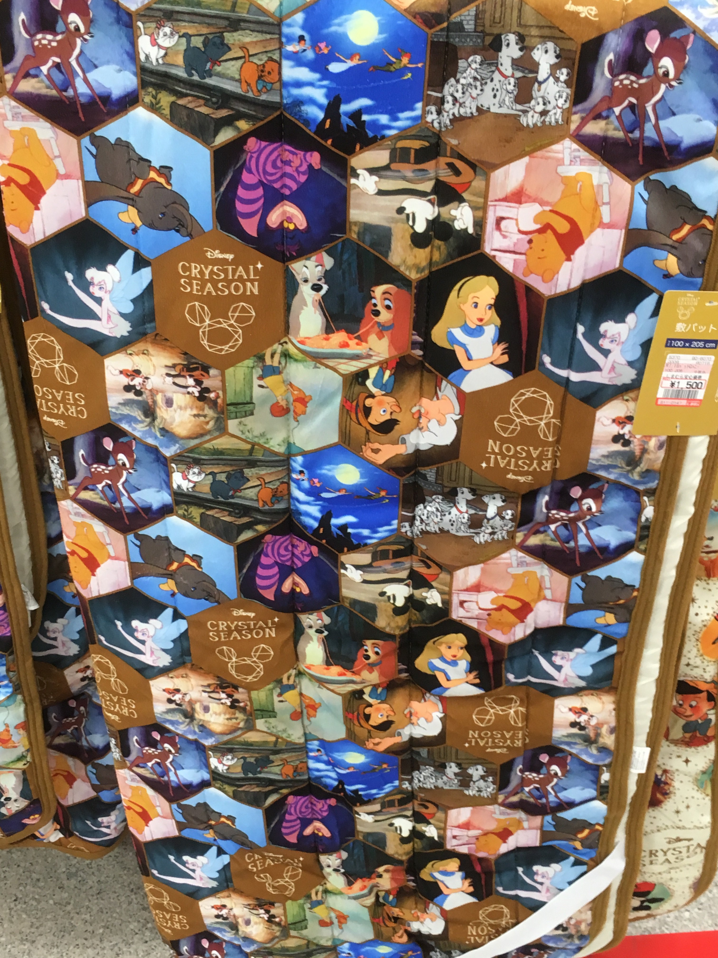 しまパト ファッションセンターしまむら Twitterissa しまむら新作 ディズニー ルームマット が1500円 クリスタルシーズンで登場 品番 デザイン T Co Txmnnhk5so ディズニー しまむら ピクサー ディズニープリンセス ルームマット T