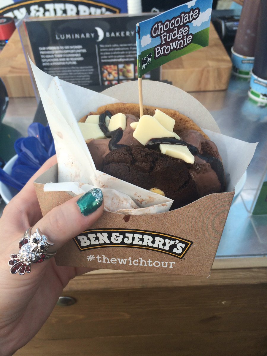 Alyiteration's tweet photo. Winning a free #wich from @benandjerrysUK is a valid reason to tweet again https://t.co/o186kRWbYC