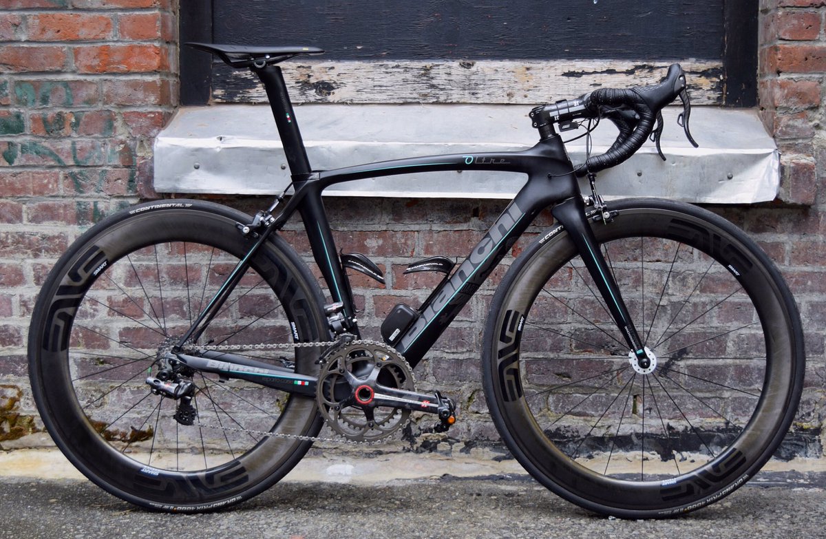 broadstcycles's tweet image. Bike check time! Bianchi's Oltre XR1 always looks good, but this one is especially nice: 

broadstcycles.ca/bike-check-pau…