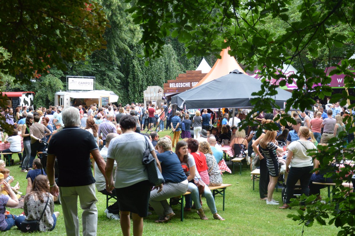 StadTienen's tweet photo. Ook morgen HAP foodtruckfestival van 12 tot 22u in stadspark #Tienen. Laatste kans om van al dat lekkers te proeven! https://t.co/RlUEOuEJYM