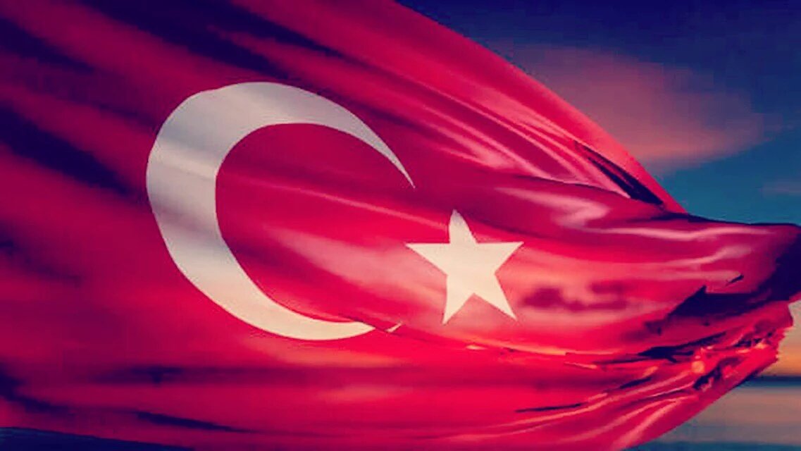 Övünmek gibi olsun Dünya'nın en iyi vatanına, en güzel bayrağına sahibiz...NOKTA...🇹🇷🇹 🇹🇷🇹