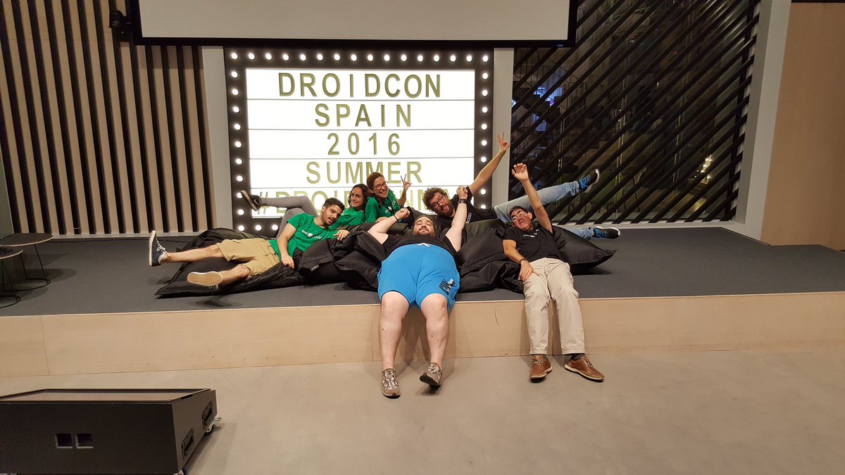 Y con la foto de grupo damos por concluida esta edición de #DroidconMAD ¡Gracias a todos por hacerlo realidad!