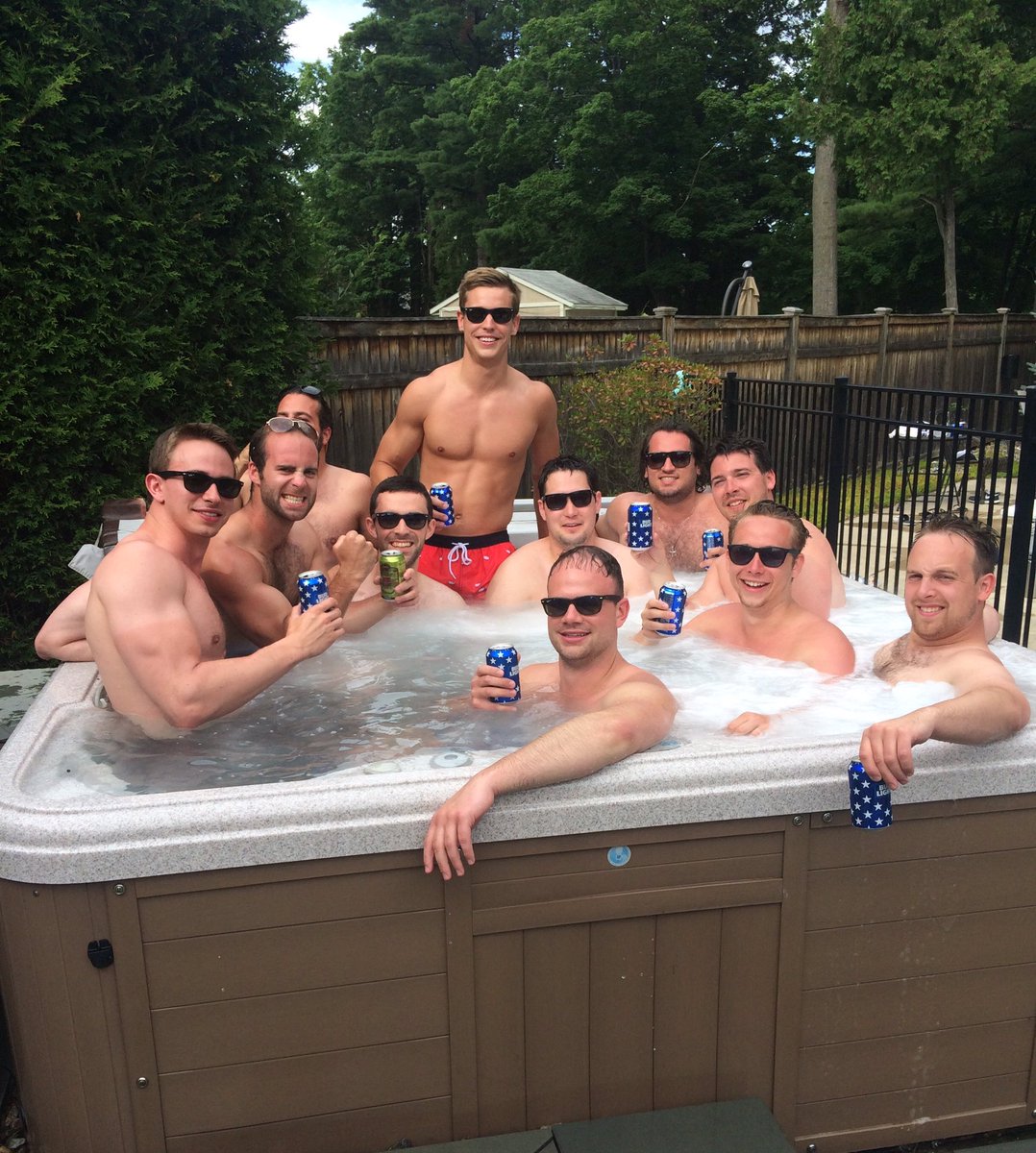 TheBakeShow10's tweet photo. #SaturdaysAreForTheBoys @FeitsBarstool https://t.co/vWGmQHwnUl