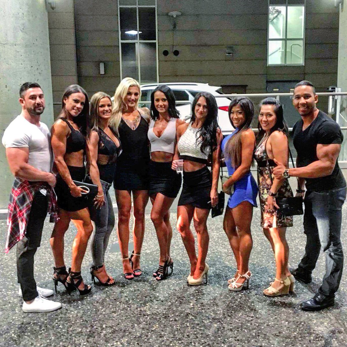 eren_legend's tweet image. 🔻Great times with great friends in #Vancouver! 👊🏻 #VanProShow #IFBB @VanProShow