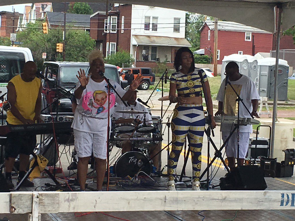 JanetSarbaugh's tweet photo. Harambee ujima in Homewood! https://t.co/XpJZd8NpRX