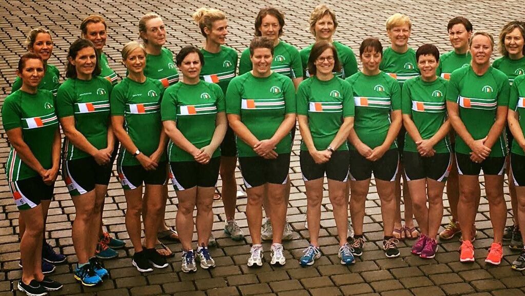 IrishDBT's tweet photo. We officially unveiled our kit today. #Rome we're ready!Don't mind telling you, we look awesome #dragonboat #COYGIG https://t.co/4bSybPPmYP