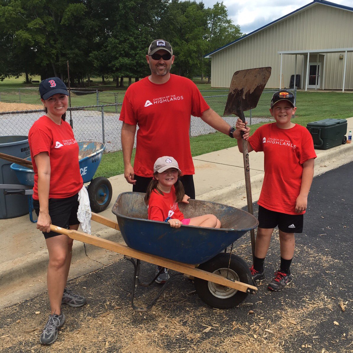 AmyClarkJames's tweet photo. #SERVEday16 https://t.co/saqs6olYp9