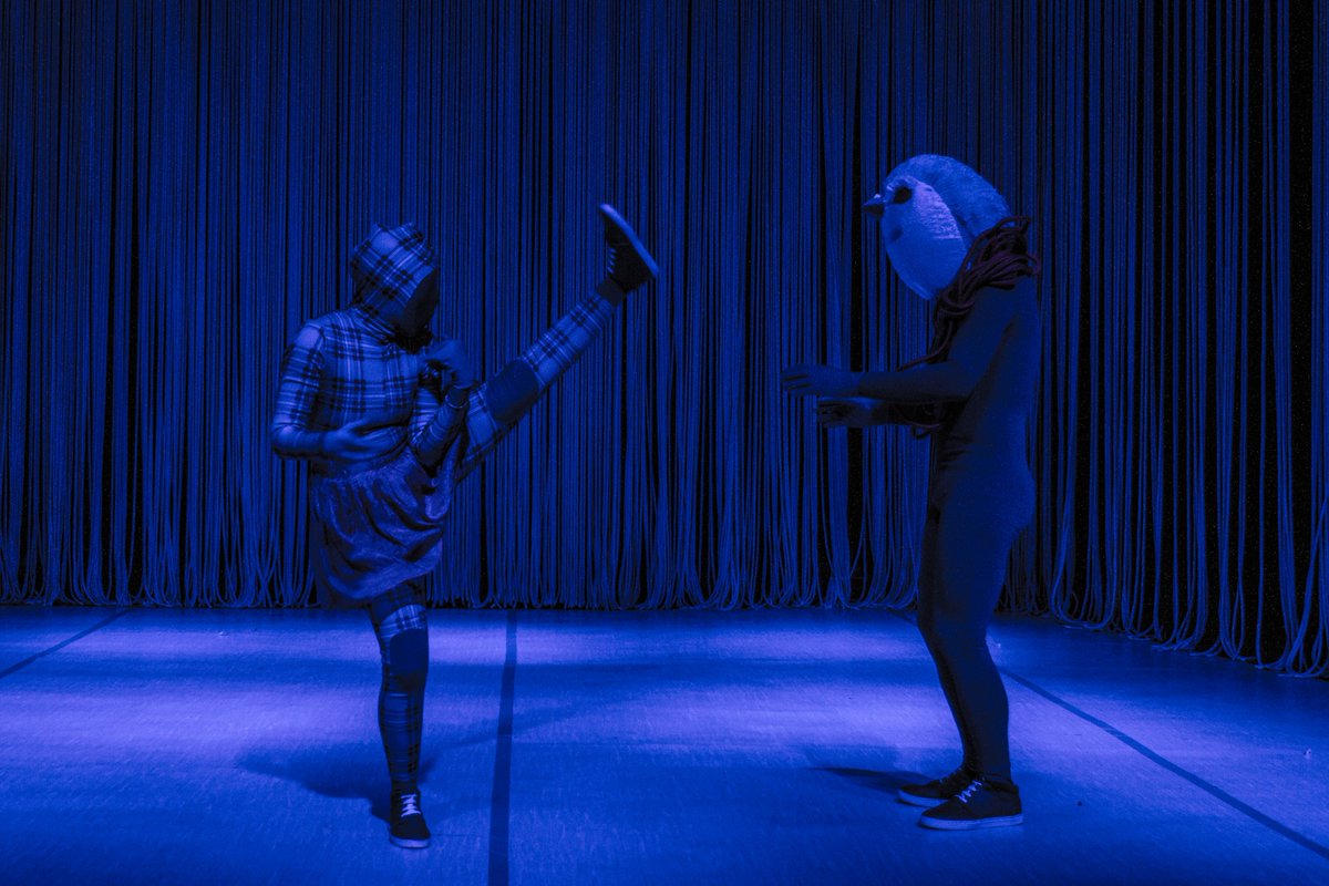 famfestcl's tweet photo. HOY! #NuncaAcabar, teatro #familiar basado en la memoria de infancia. A las 18 HORAS en Teatro DuocUC, ex La Memoria https://t.co/iYn1sIQoUg
