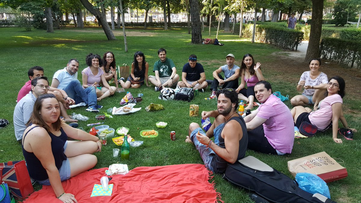 Hi to all from #Madrid at <a href="/talktome_global/">Talk to me</a>  🍡🍟🍉🍓🍊