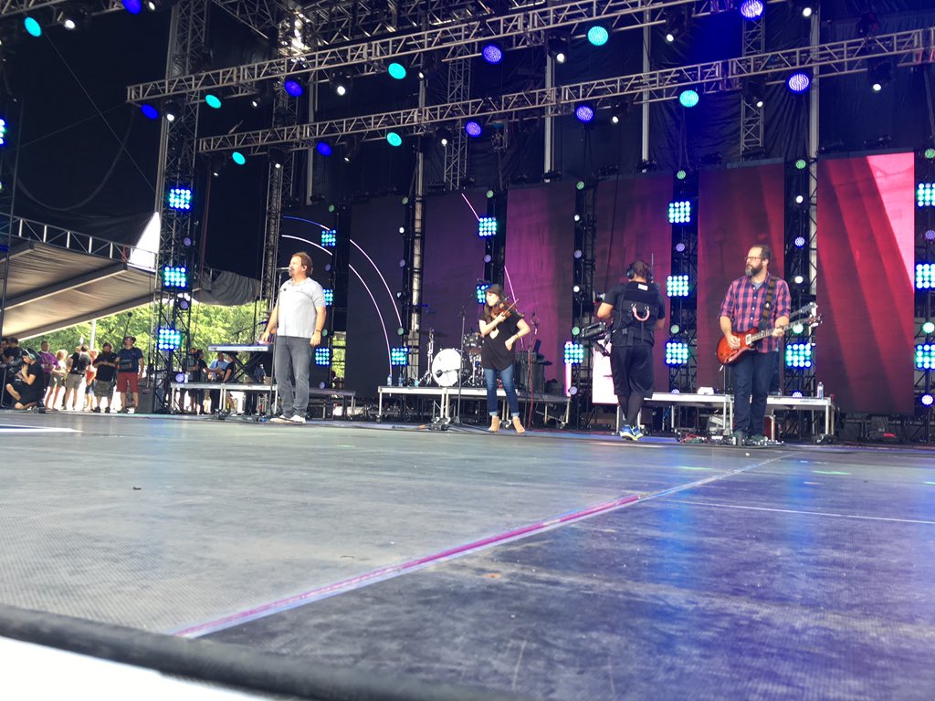 HCPezine's tweet photo. Casting Crowns here at Together 2016 @JesusIsTheReset #JesusIsTheReset https://t.co/9XpAVAw5AM
