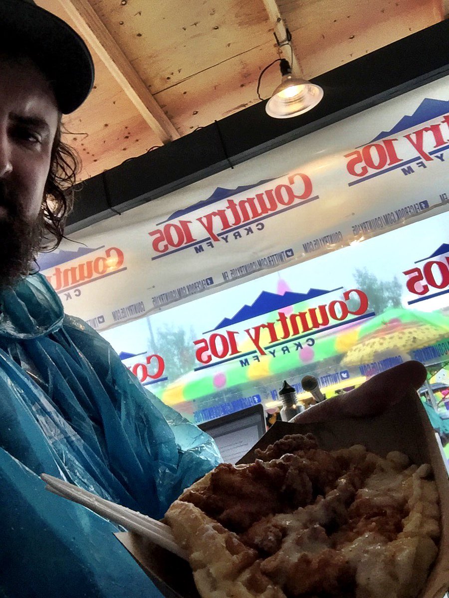 JarrodOnAir's tweet photo. Some chicken and waffles to stay warm on another wet day at the #Stampede https://t.co/pw4m94N9WX