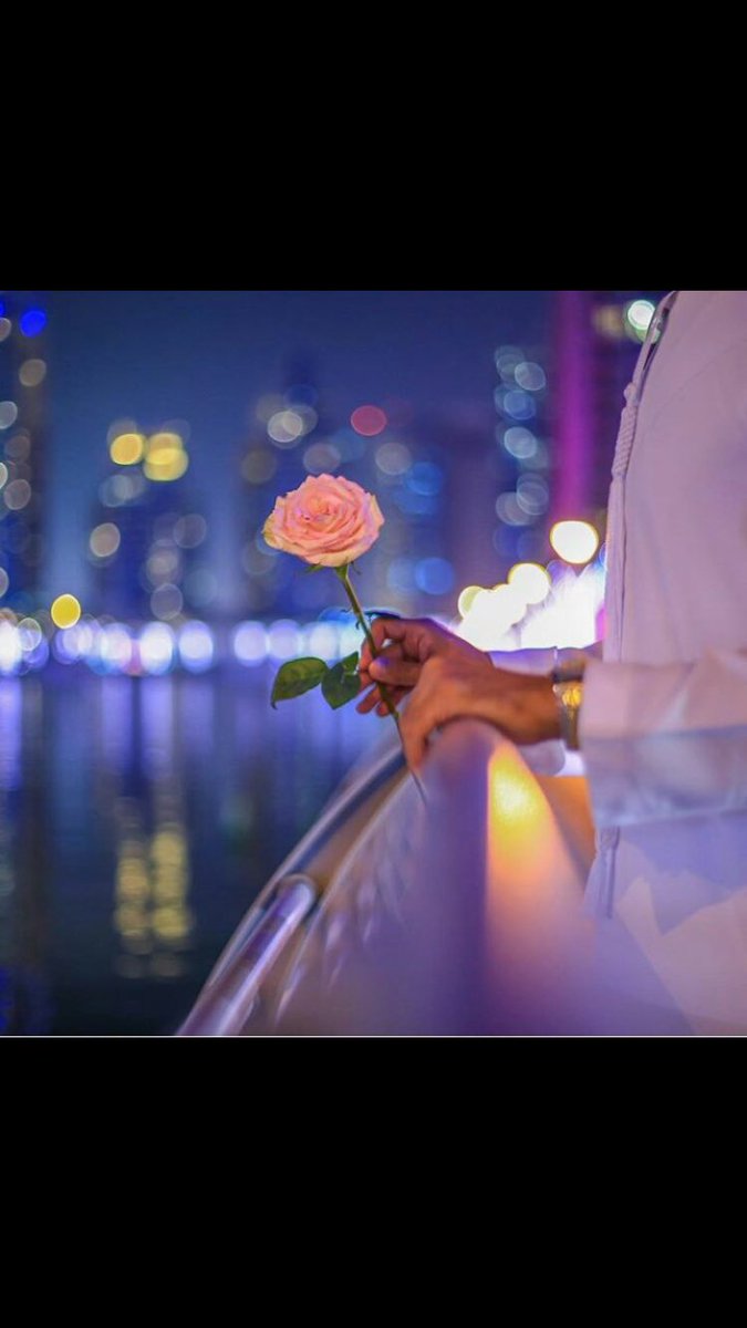 mnx55d1's tweet photo. بعض الاوقات نشتاق الى الذكرى وليس للشخص فالذكرى لاتتغير ولكن الاشخاص يتغيرون🌸🌸 https://t.co/YNT8o4nLez