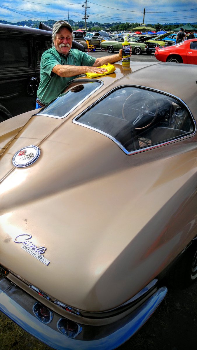 GoAutoGuard's tweet image. @GoAutoGuard great to see our Car Cruzers using AutoGuard QUICKWAX on their cars @syracusenats