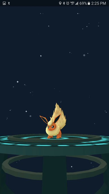 #PokemonGo Tip from Reddit for Eeveelutions! 100% success for me every time! Example: Flareon https://t<a href="/tag/pokemongo"class="tags">#PokemonGo</a>