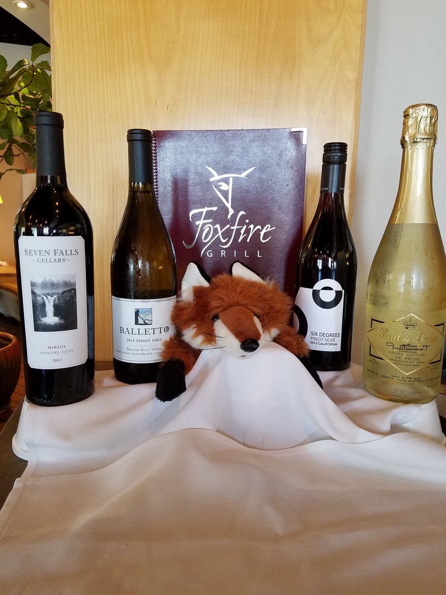 Foxfire_Grill's tweet photo. Today is wine tasting! #followthefox #tailwaging @BroncoWineCo @sevenfallswine @BallettoWine https://t.co/l0fk73GtjR