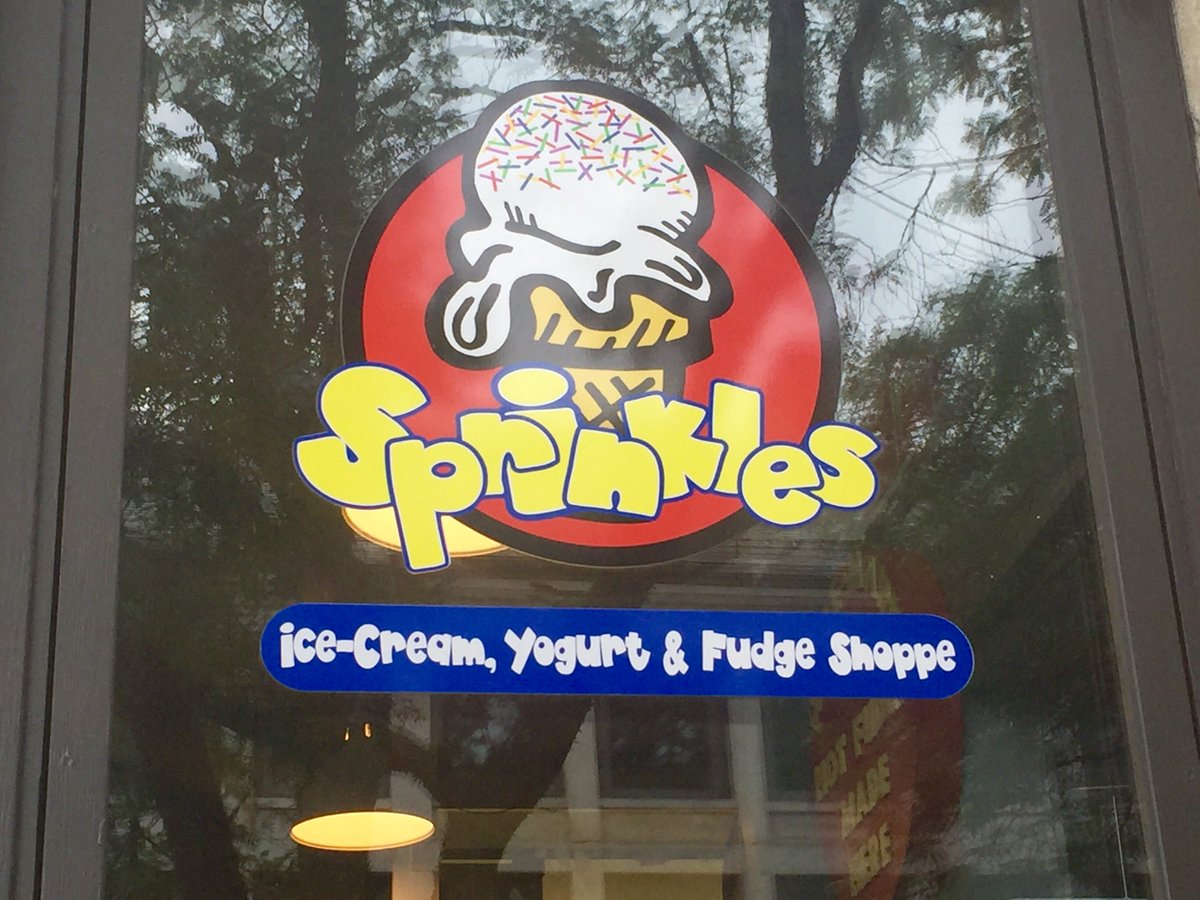 FaneuilHall's tweet photo. Looking for something local and yummy? @SprinklesBos  has locally made sweets from farm to market! #FaneuilHall40 https://t.co/HojS6Kp9q2