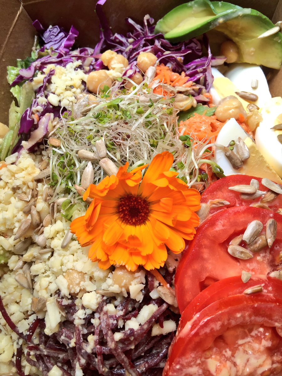 EatingInVan's tweet image. #Duncan Garage Cafe &amp;amp; Bakery has some super fresh 'n tasty eats! #organic #VancouverIsland