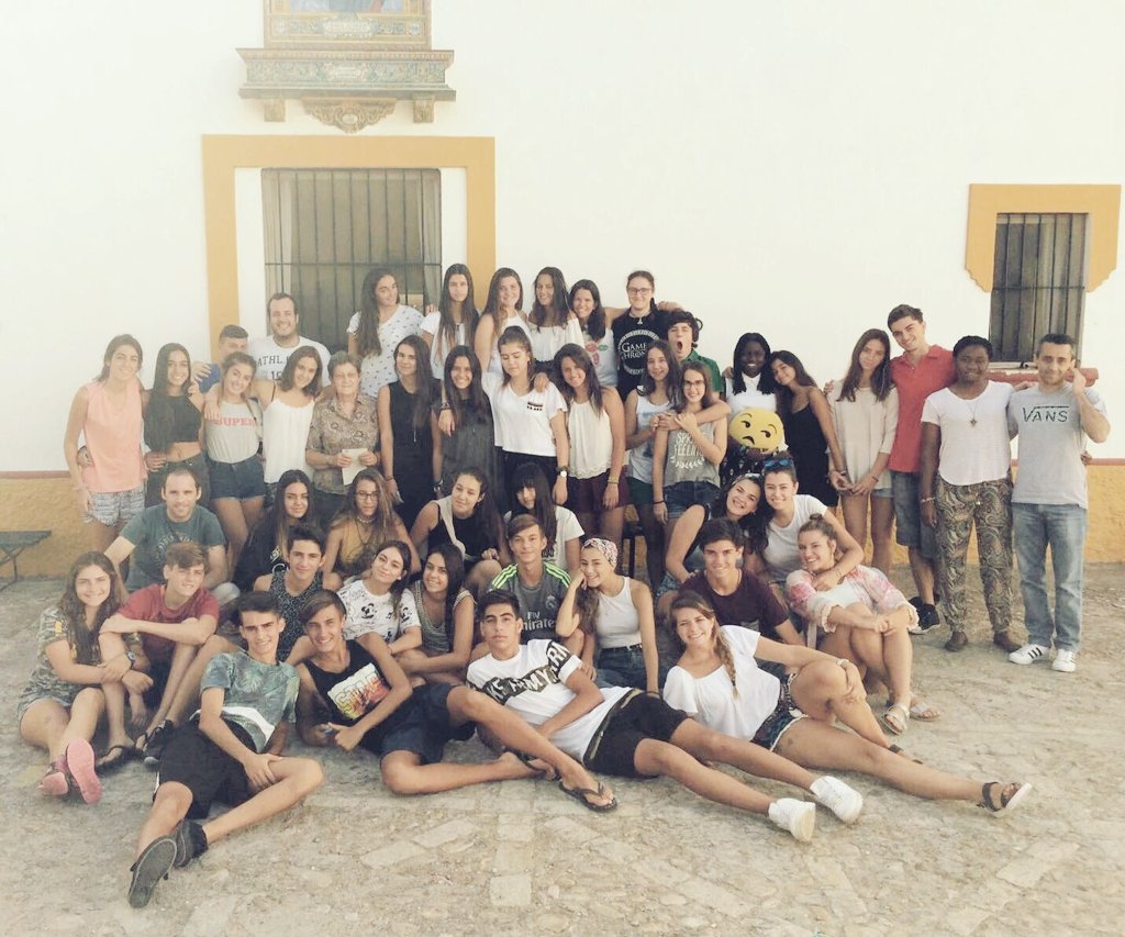 Natalia_Lopez15's tweet photo. ¿Se puede pedir más? Gracias a todos por esta increíble experiencia.. Deseando repetir desde ya. @pjvsscc #POZOS2 💒❤ https://t.co/HTWhKcGpzc