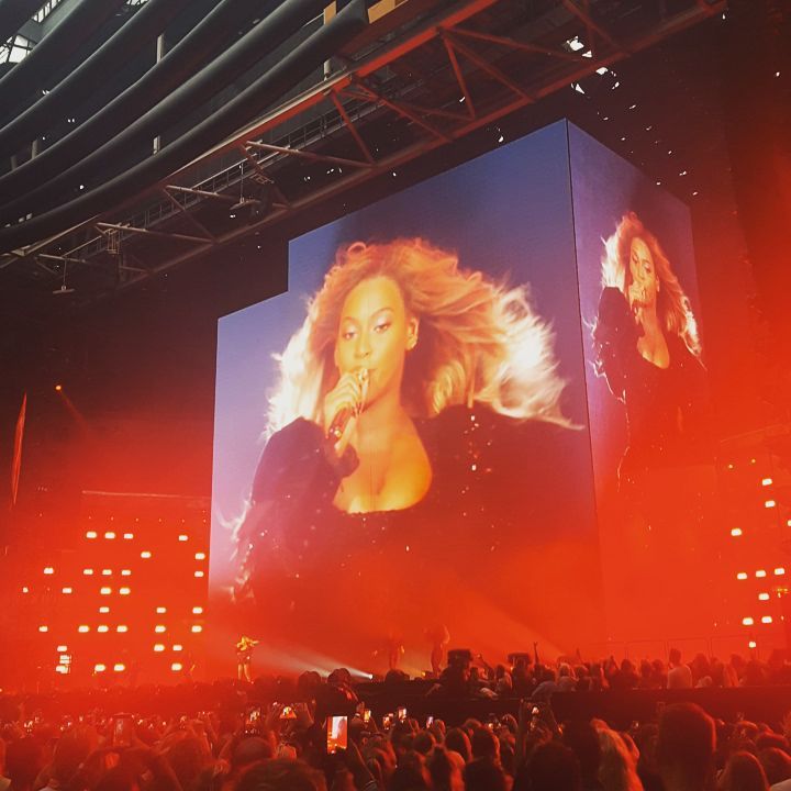 Beyoncé >> The Formation World Tour - Página 37 CngnMWlWEAEv8YU