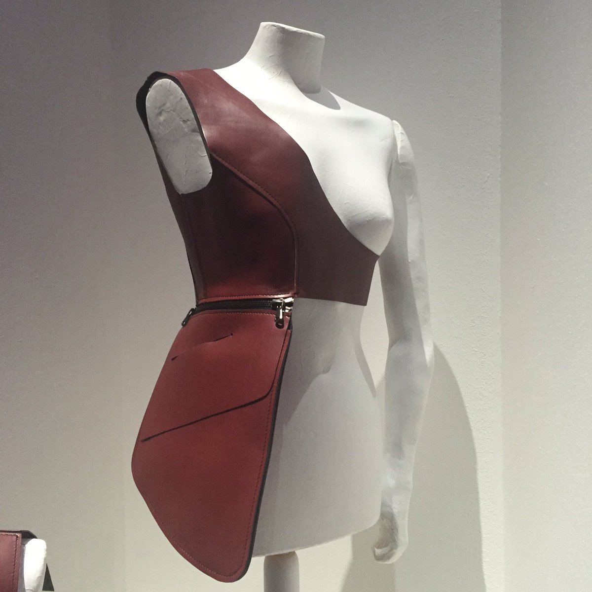 amicamagazine's tweet image. Very sexy accessory exhibition at #its2016 #itscontest