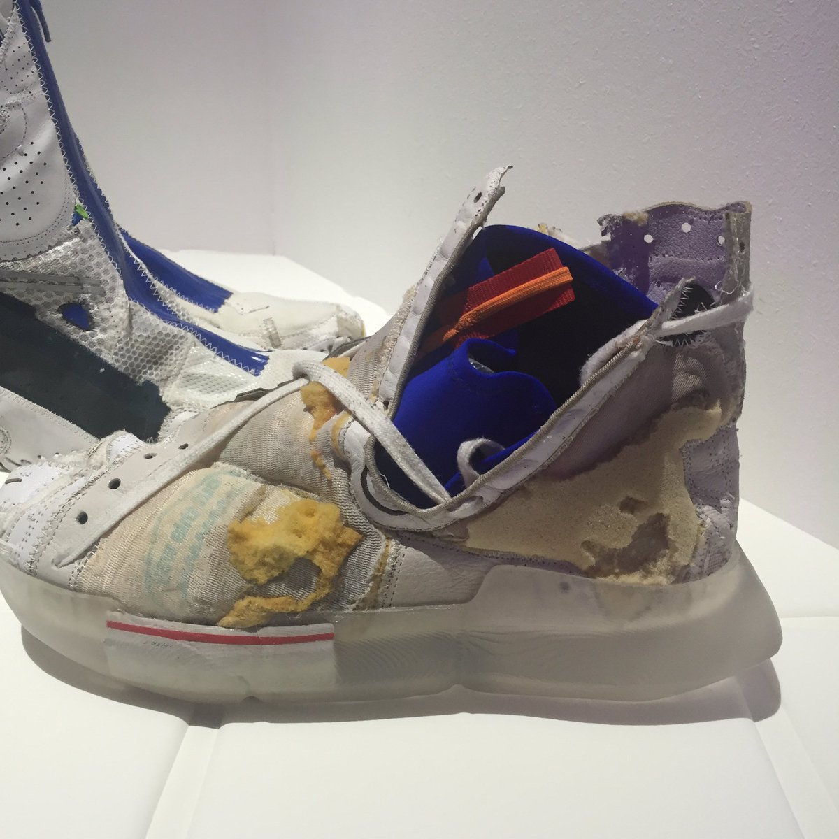 amicamagazine's tweet image. Very sexy accessory exhibition at #its2016 #itscontest