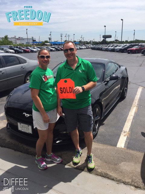 DiffeeFordLinc's tweet photo. Garis helped Bill find a new #FordMustang during the Ford Freedom Sales Event! #MyNewDiffeeFord https://t.co/MGF76JcIPO