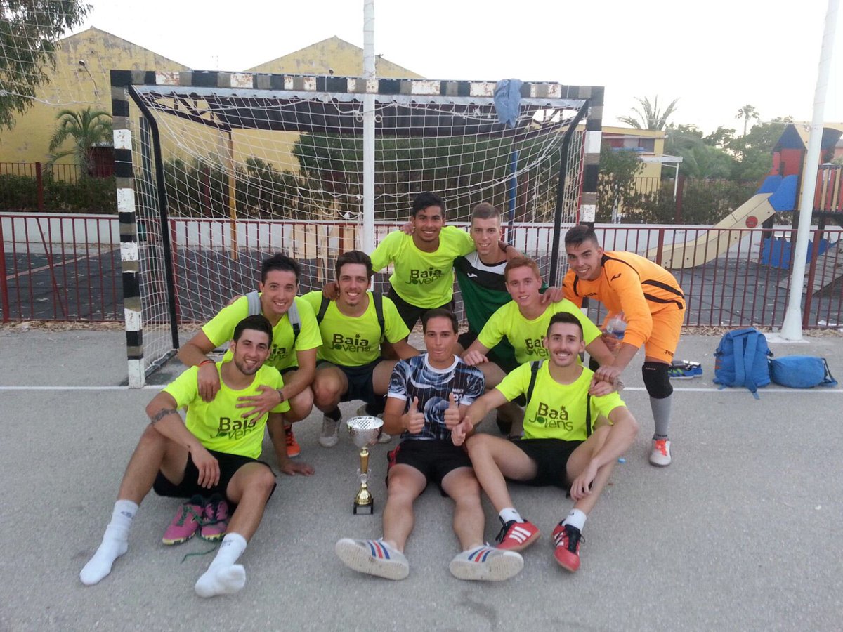 CauchosMedFs's tweet photo. Campeones del 24h de Valverde. Enormes chavales!!!! https://t.co/ItZE5r0Brn