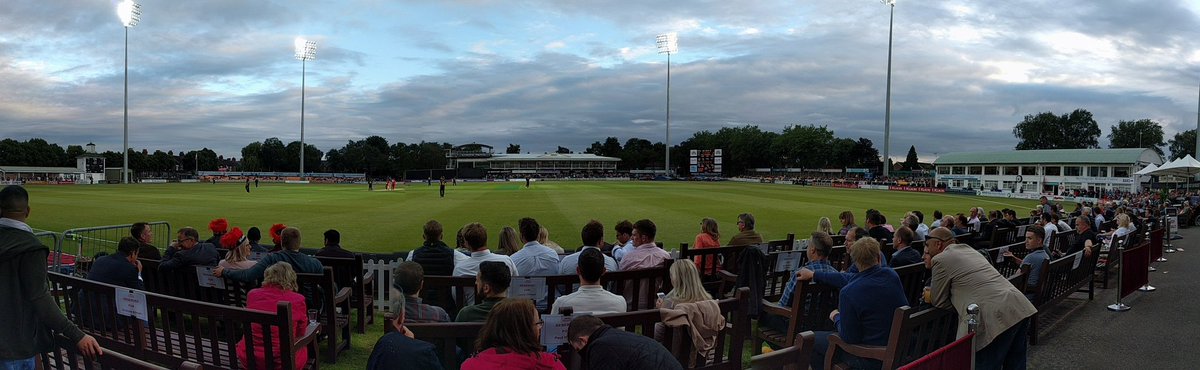 HinckleyGuru's tweet image. A view from the #GuruGarden at @leicsccc yesterday.  #TechProblemsSolved #VrDemo @celfonefamily @AnandSamsung