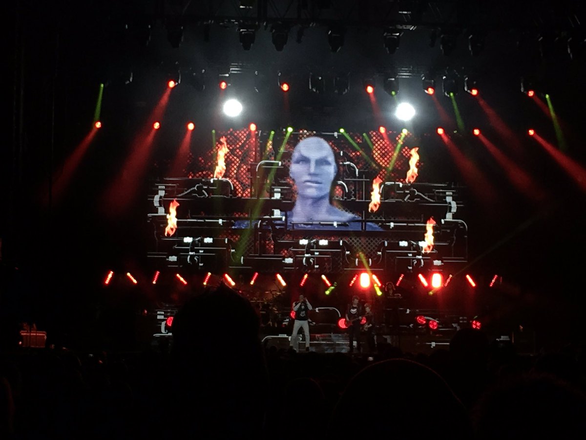 Celico42's tweet photo. Wild boys!  #DuranDuran #ottawabluesfest https://t.co/bP4uADhFIm