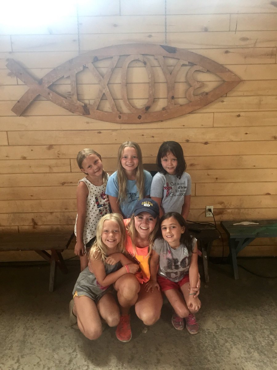 mooriah05's tweet photo. camp got us like https://t.co/gHJ1R9yLay